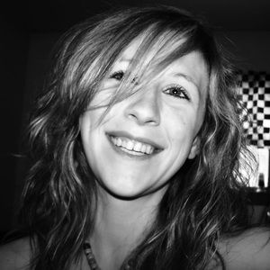 Meet your Posher, Courtney beth